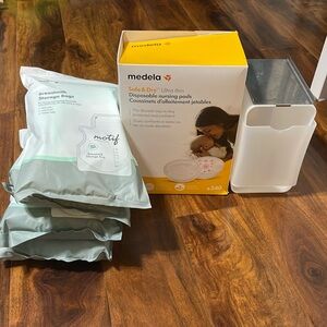 Breast milk storage accessories